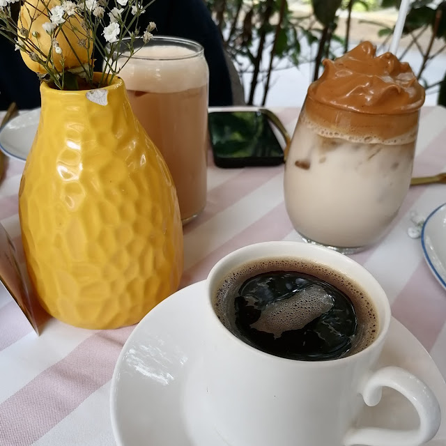 Cafe