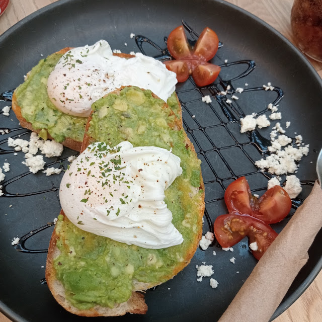 Avocado with Poached Egg