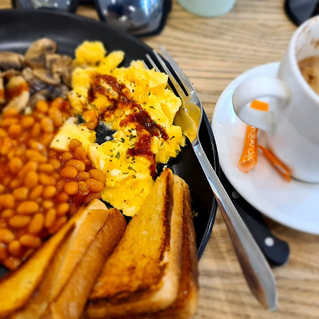 Big Brekky