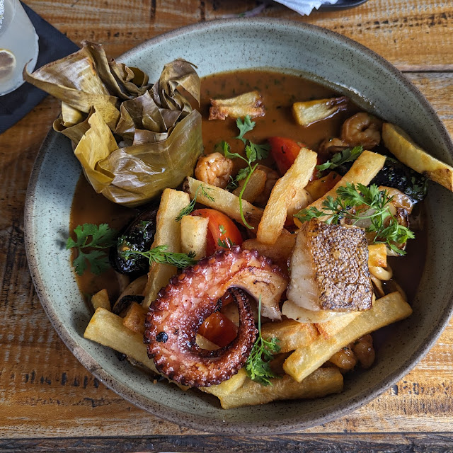 Saltado de Mariscos