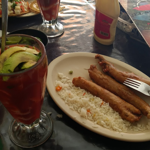 Filetes de Pescado Y Coctel de Camarón