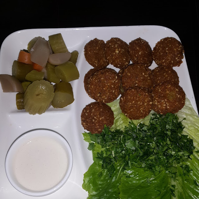 Falafel Platter 10 pcs