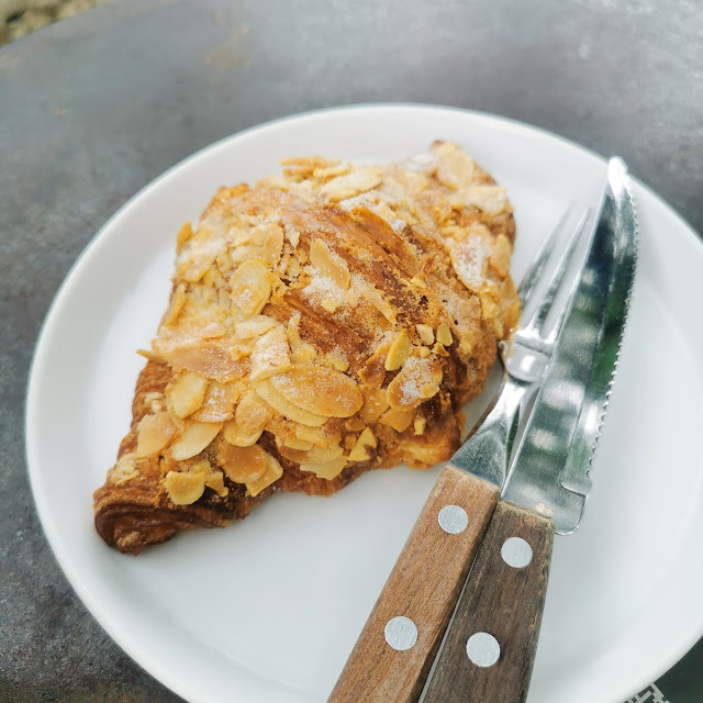 Almond Croissant