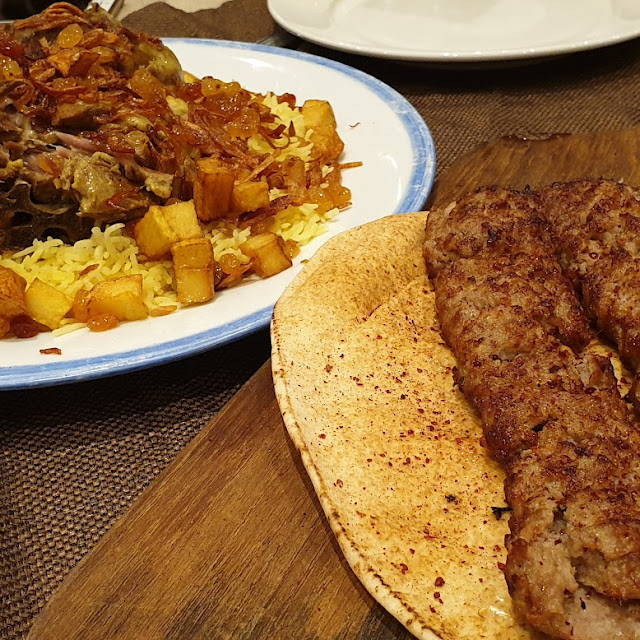 كباب عراقي وقوزي لحم