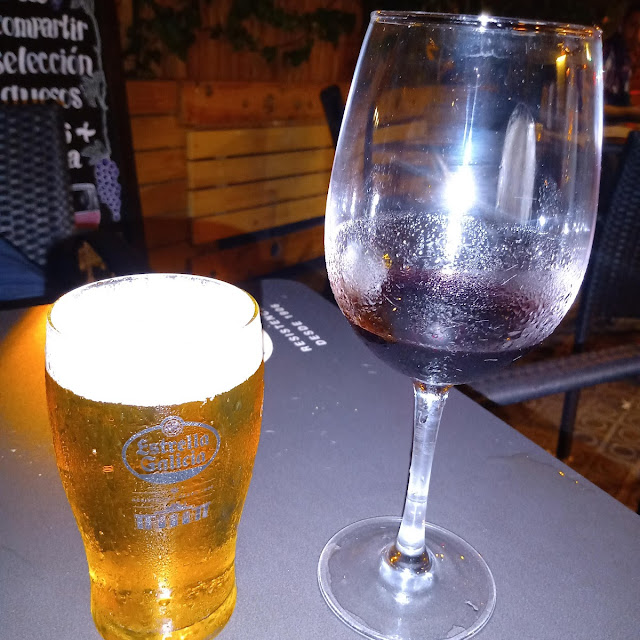 Hola Ein Cerveza Estella Mit Einem Wunderbaren VI Negre