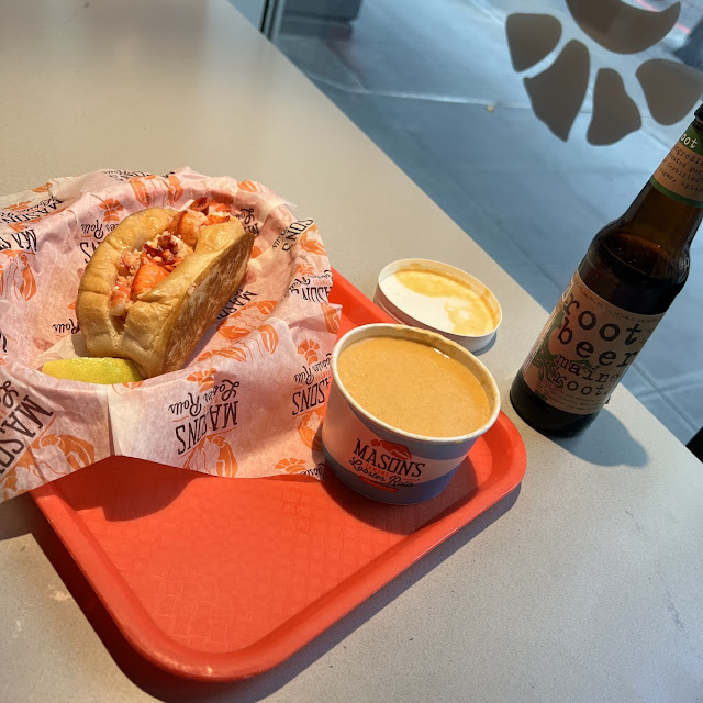 Connecticut Roll with Lobster Bisque