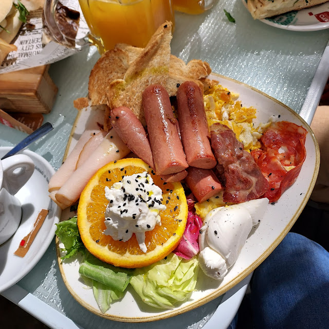 English Breakfast