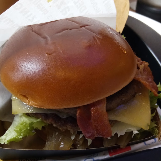 Signature Burger