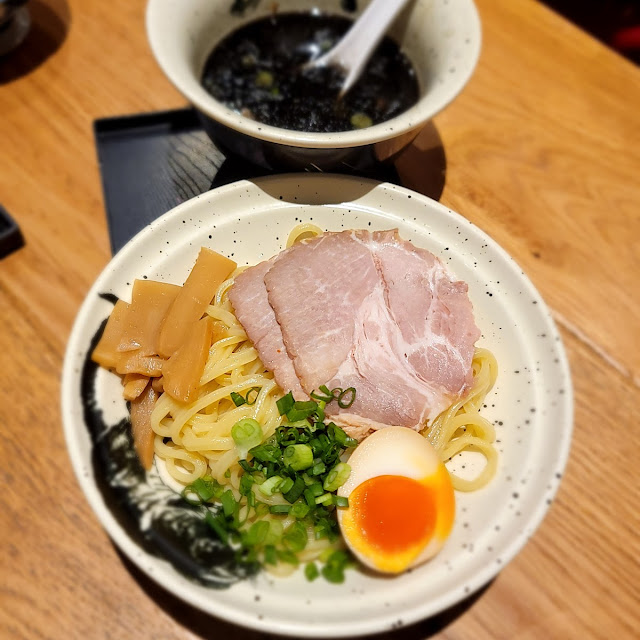叉燒麵黑蒜湯底