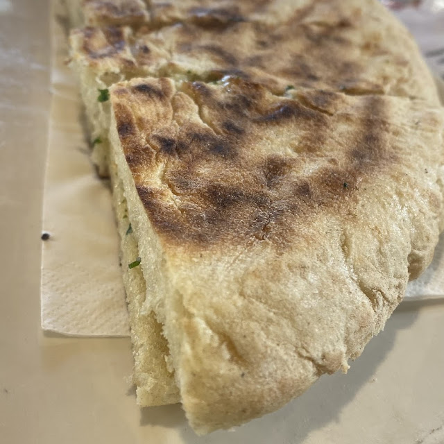Cheese or Ham Toast in the Bolo Do Caco