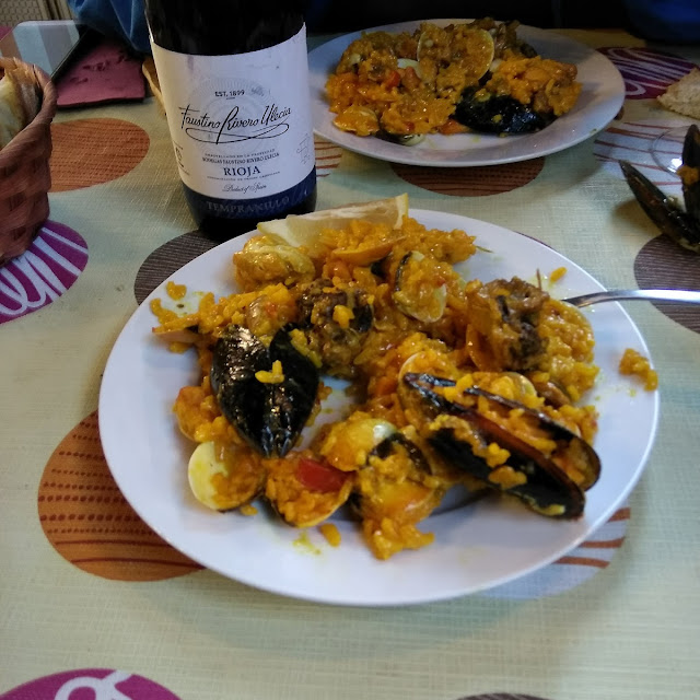 Muy Buena la Paella