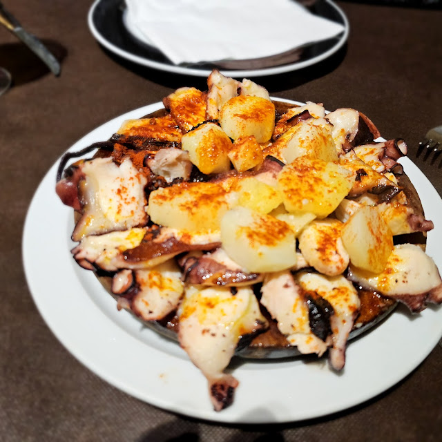 Pulpo A Feira Y Pimientos de Padrón