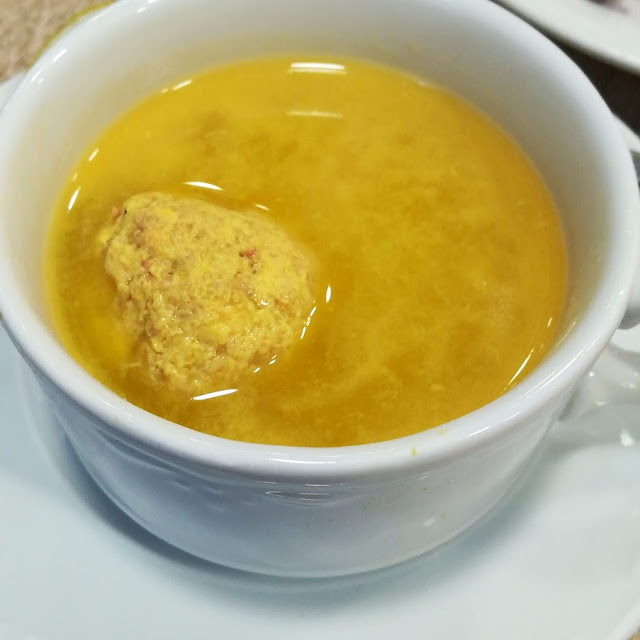 Caldo Con Pelota