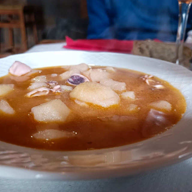 Patatas Con Calamares