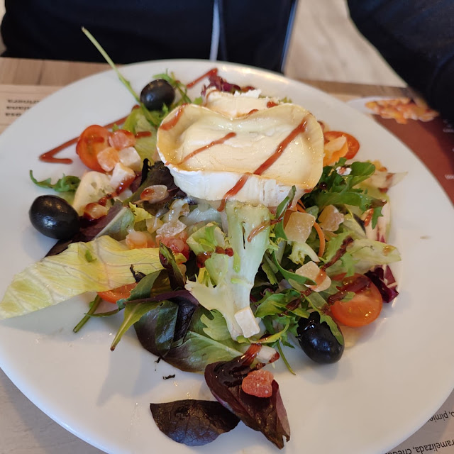 Ensalada de Queso de Cabra