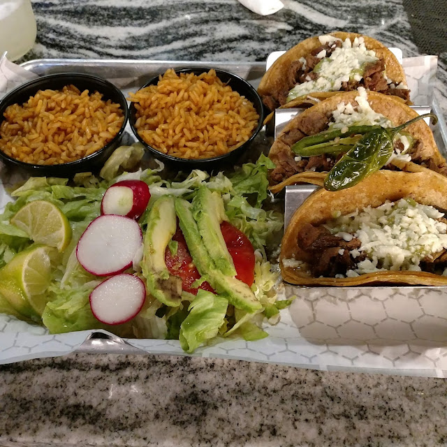 Mariachi Trio Tacos