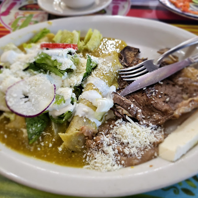 Enchiladas Verdes Con Cecina