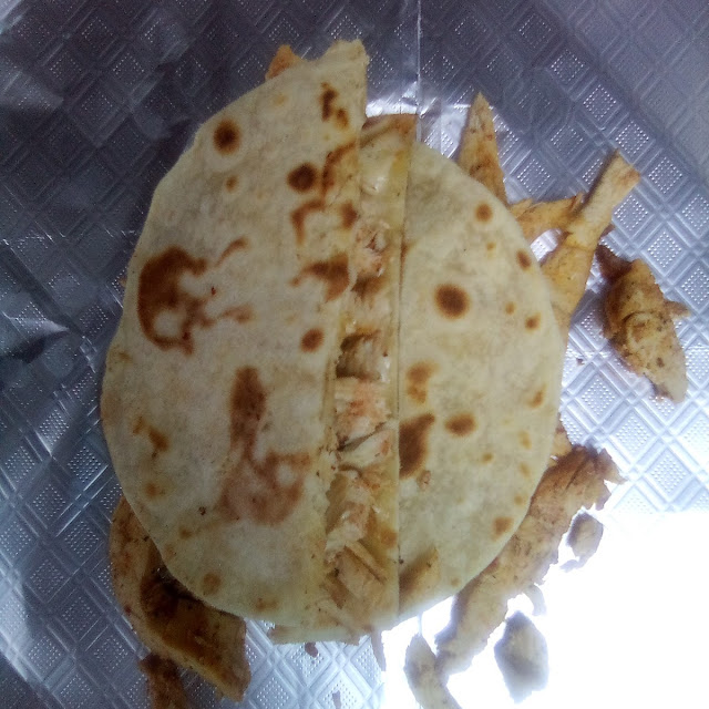 Quesadilla Chica de Harina de Pollo