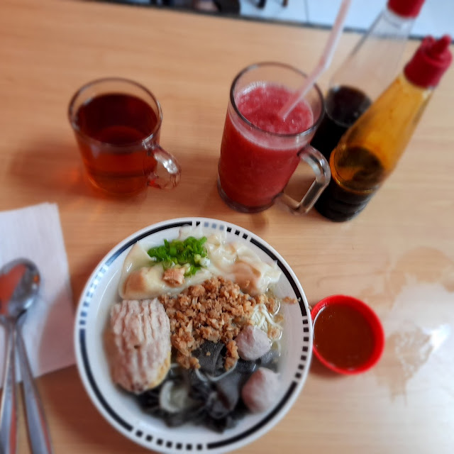 Mie Baso Komplit