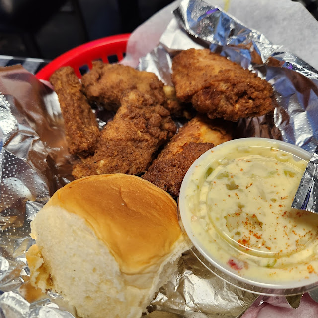 Chicken Wings with Side