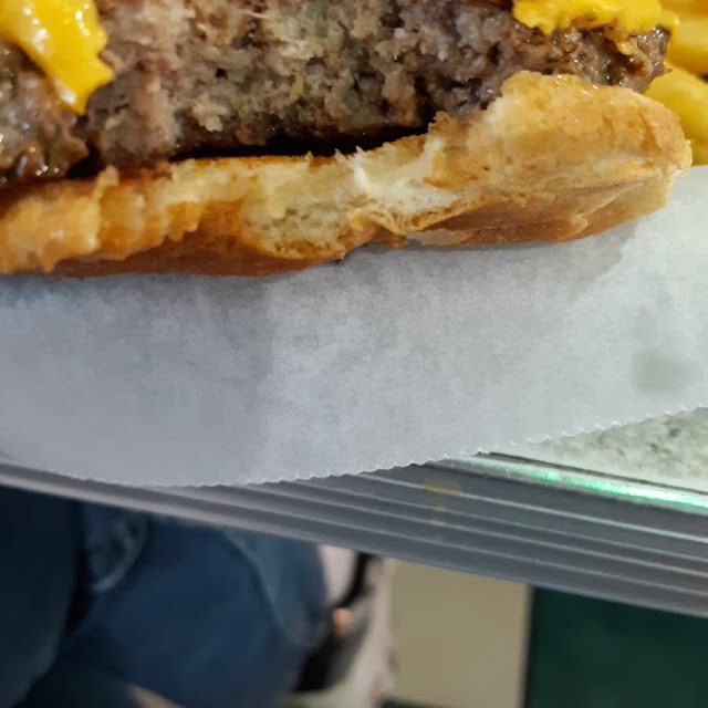 Bacon Cheeseburger