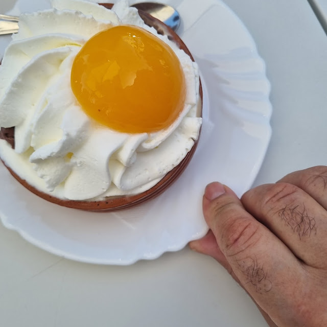 Gelato Uovo Al Tegamino