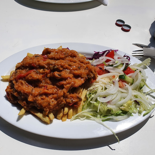Zigeunerschnitzelmit Pommes Frites