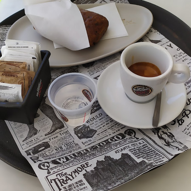 Cappuccino E Cornetto