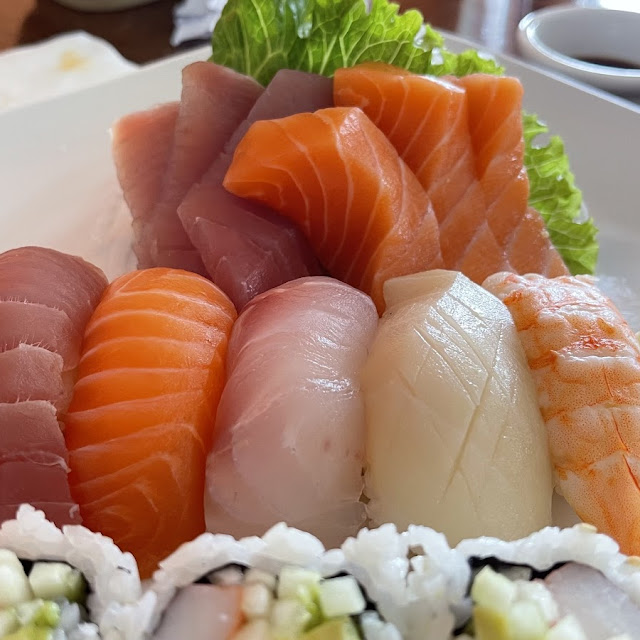 Sushi &Sashimi Combination