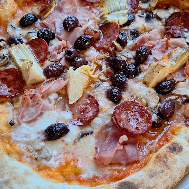 Pizza Capricciosa