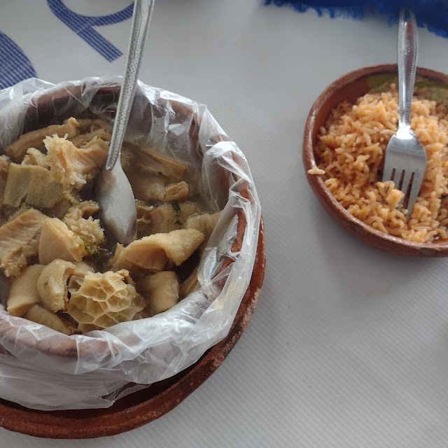 Mixiote de Pancita Y Arroz