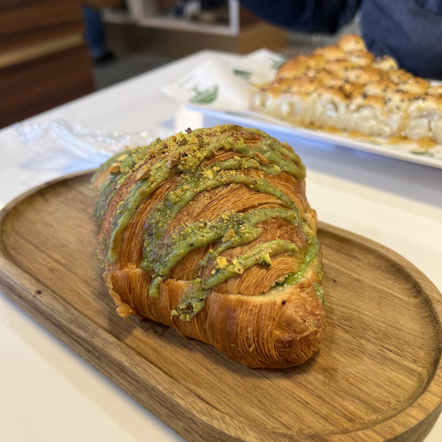 Pistachio Croissant
