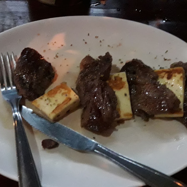 Espetinho de Carne Com Queijo