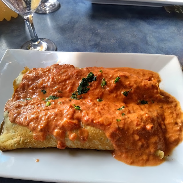 Canelones Con Salsa Rosa