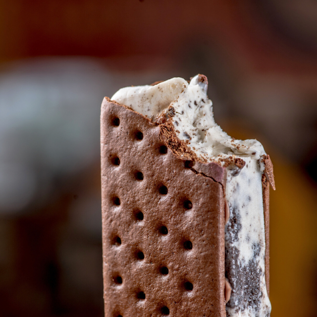 Chocolate Hazelnut Cookies & Cream Vegan