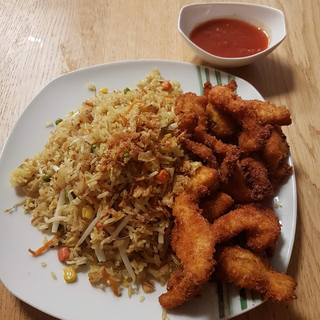 Gebratener Reis Mit Chickenstreifen