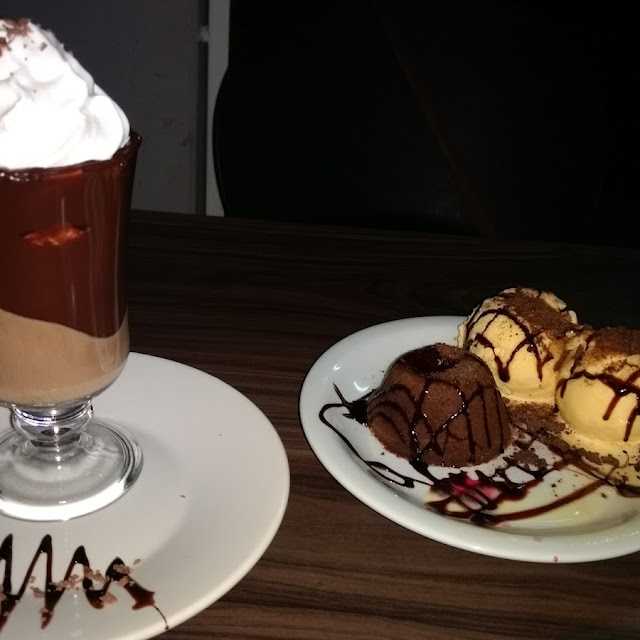 Petit Gateau Chocolate