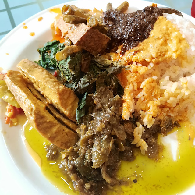 Nasi Padang Telor Ikan