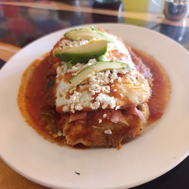 Enmoladas Con Pollo