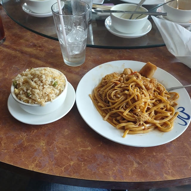 Chicken Lo Mein