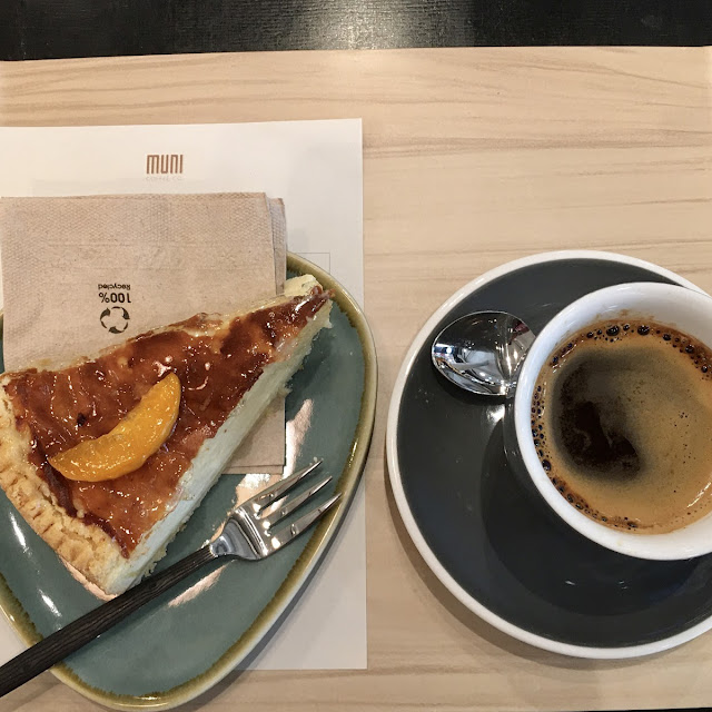 Käsekuchen Mit Einem Long Black