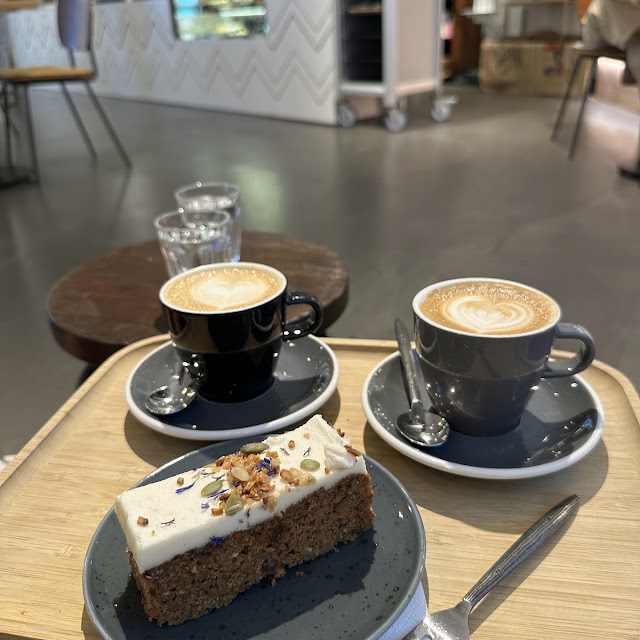 Kaffee Mit Karottenkuchen