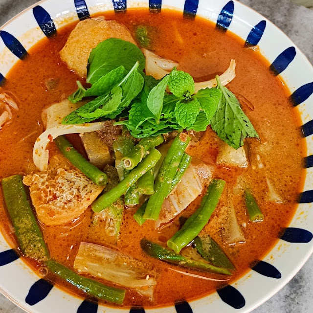 Vegetarian Curry Noodles