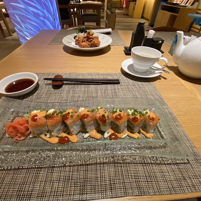 Salmon Sushi