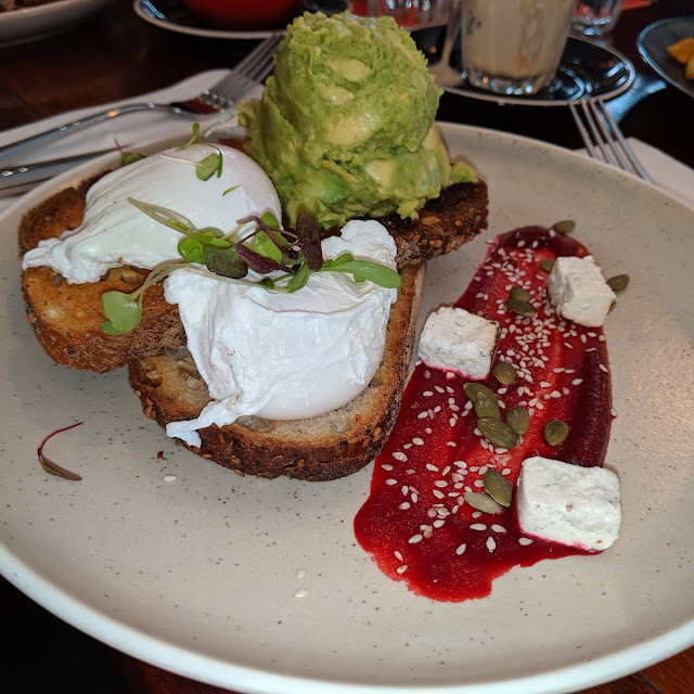 Smashed Avo Turkish Crostini