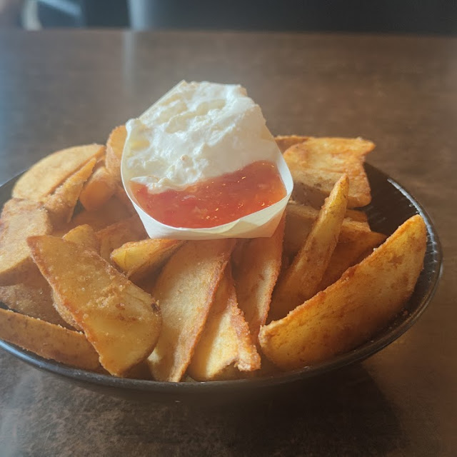 Beer Battered Chips with Tomato Sauce