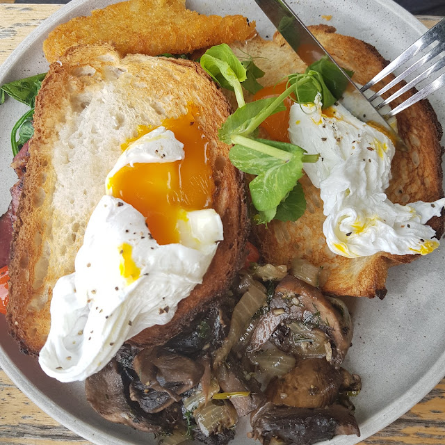 Eggs on Toast