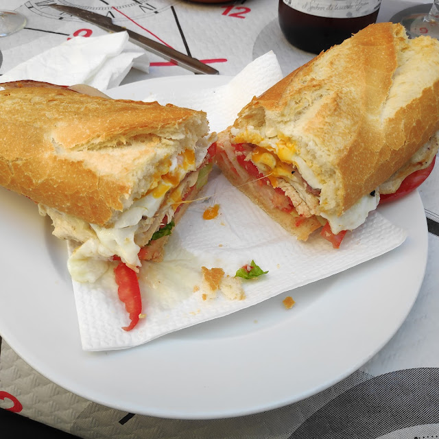 Bocadillo de Chipirones Rebozados