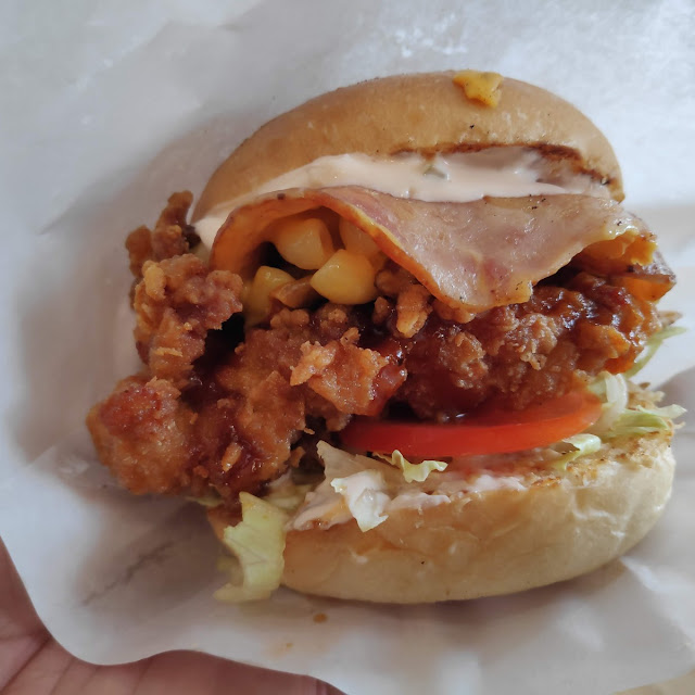 Signature Chicken Burger
