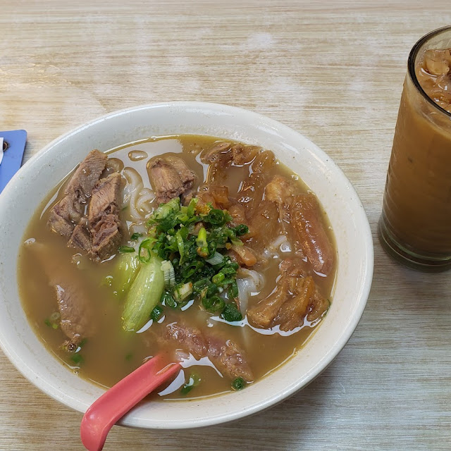 牛筋腩湯河